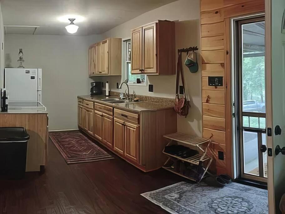 Cameron'S Cottage At The Lake Tallassee Экстерьер фото